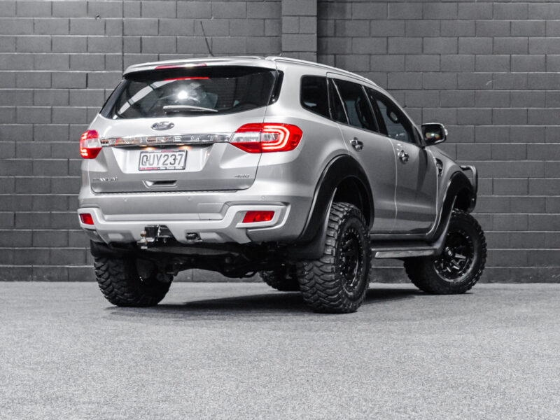 Vehicle Gallery Image
