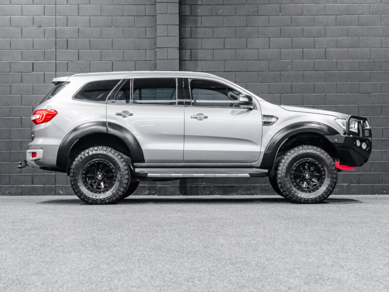 Vehicle Gallery Image