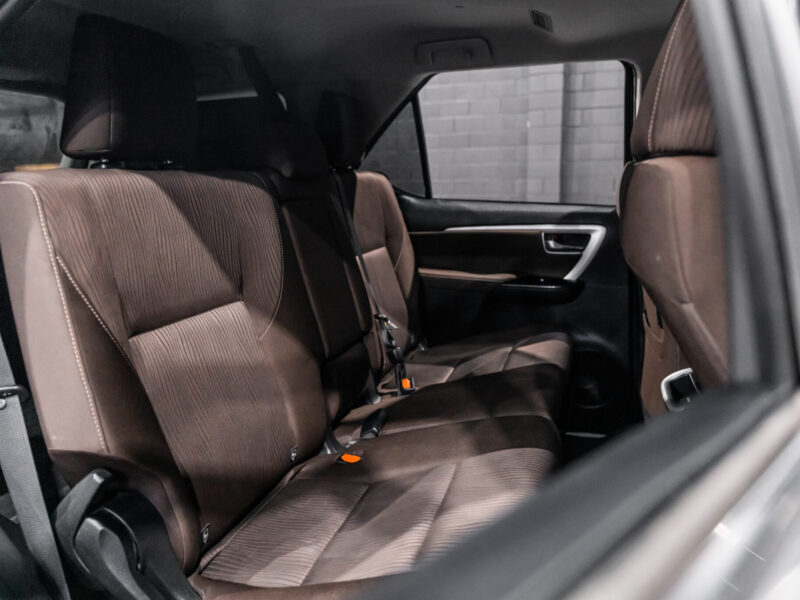 Vehicle Gallery Image