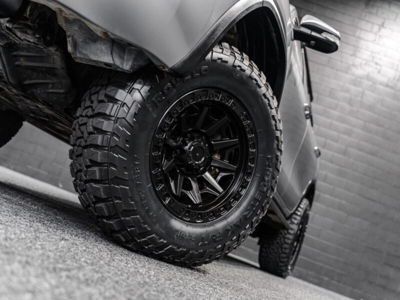 Vehicle Gallery Image