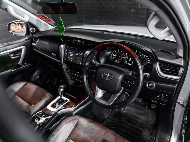 Vehicle Gallery Image