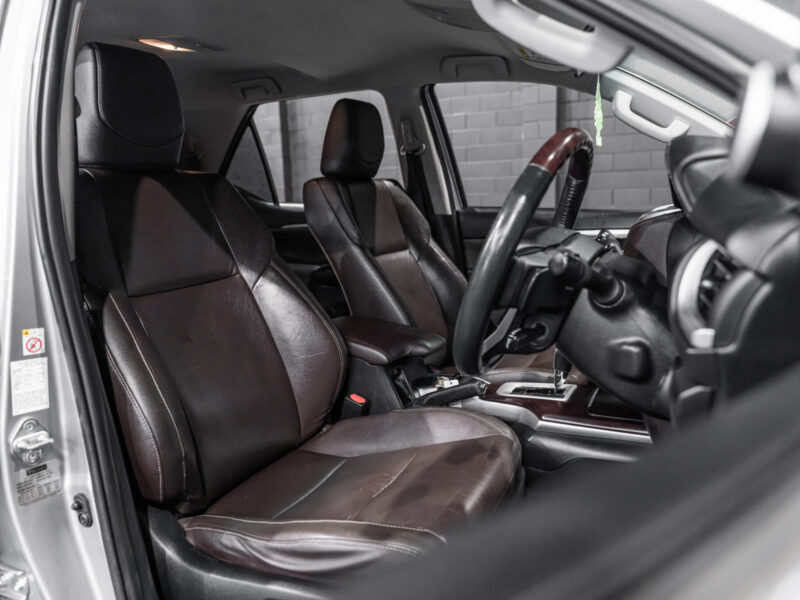 Vehicle Gallery Image