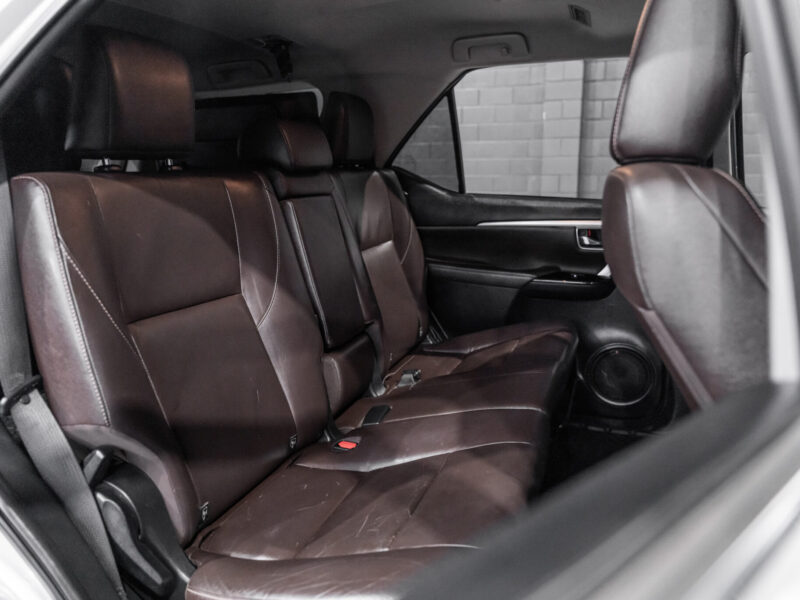 Vehicle Gallery Image