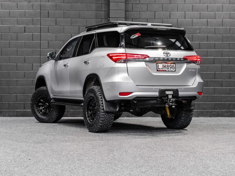 Vehicle Gallery Image