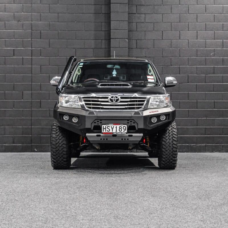 DEFENDER 4X4 Bull Bar + Winch & Spotlights Combo Package - Image 3