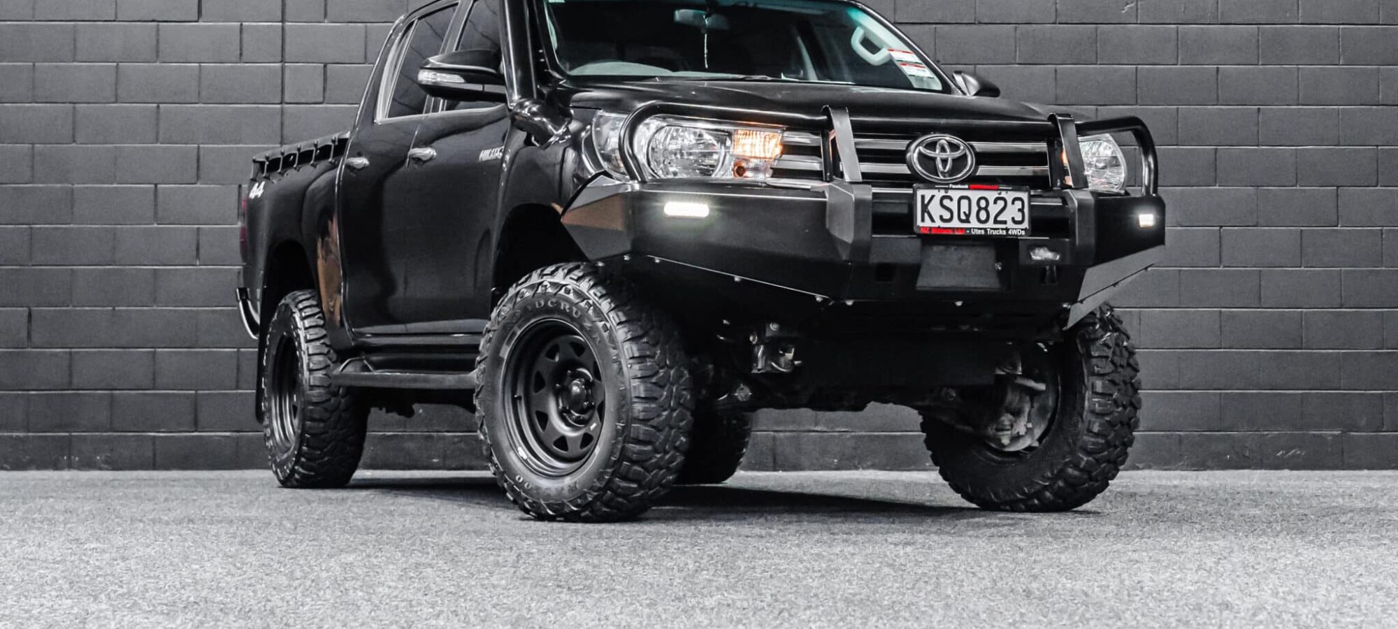 Vehicle Gallery Image