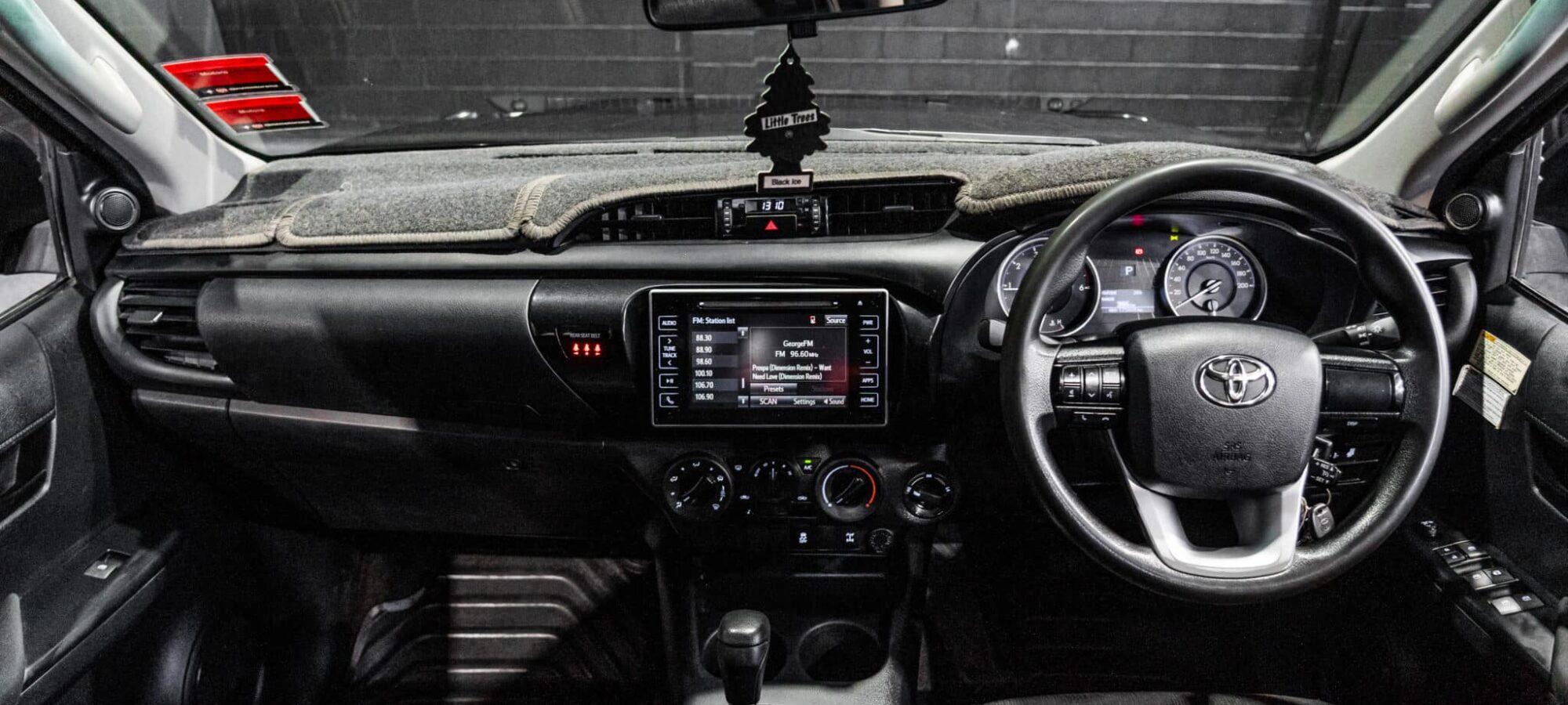 Vehicle Gallery Image