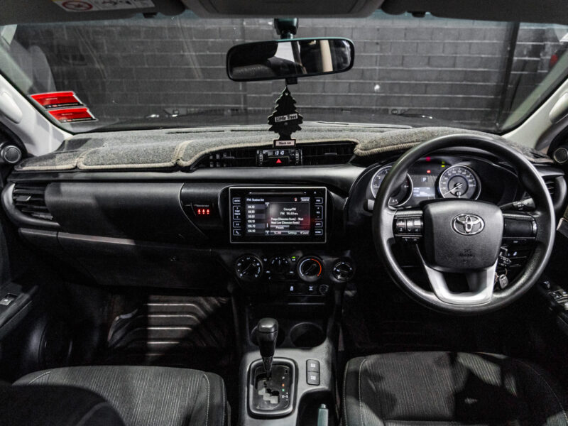 Vehicle Gallery Image