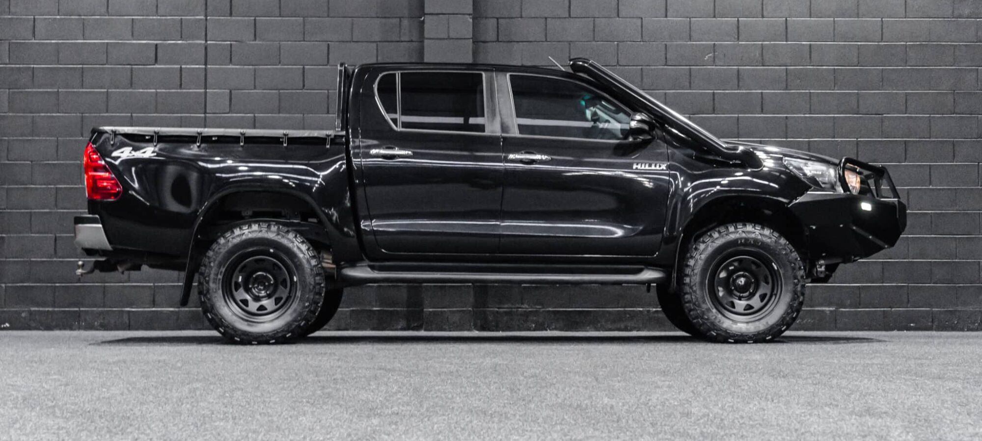Vehicle Gallery Image
