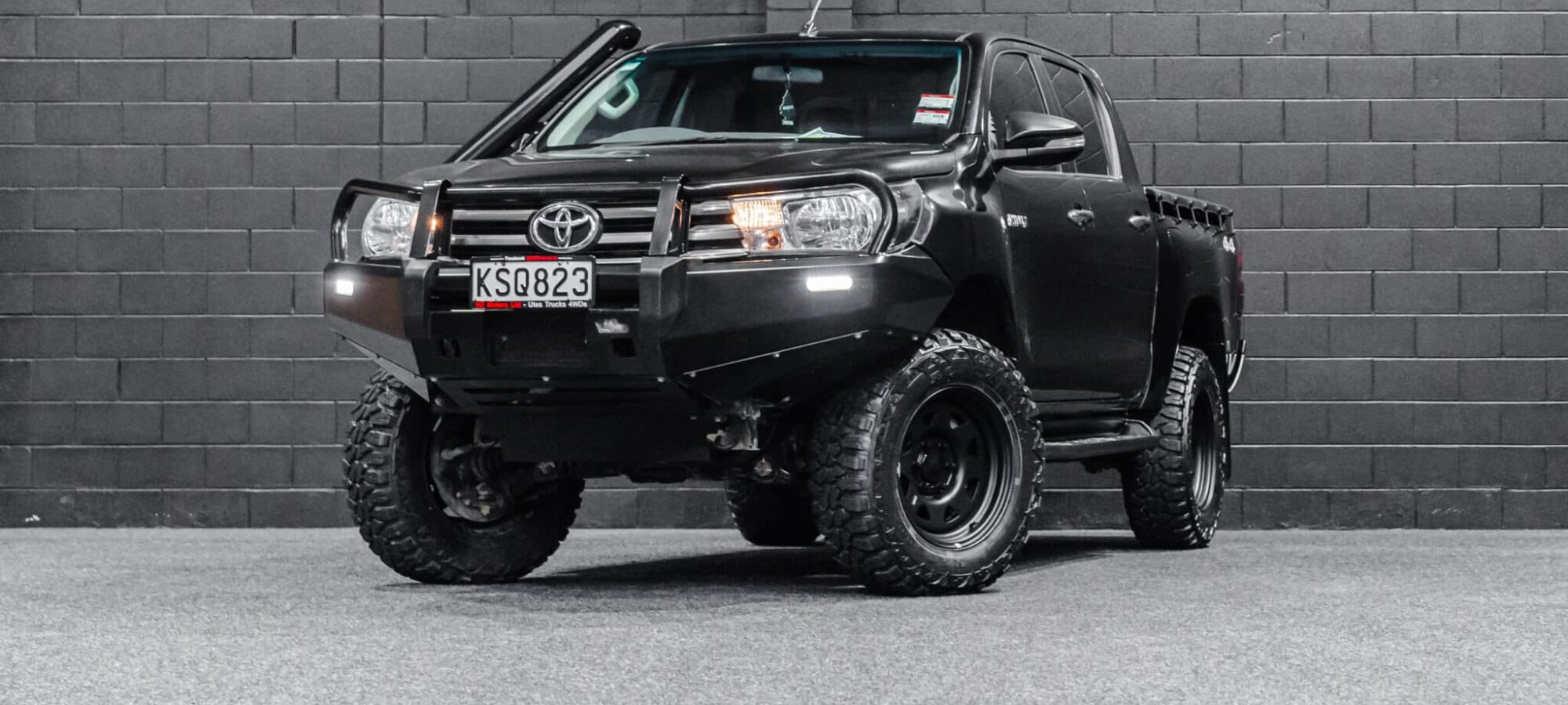 Vehicle Gallery Image