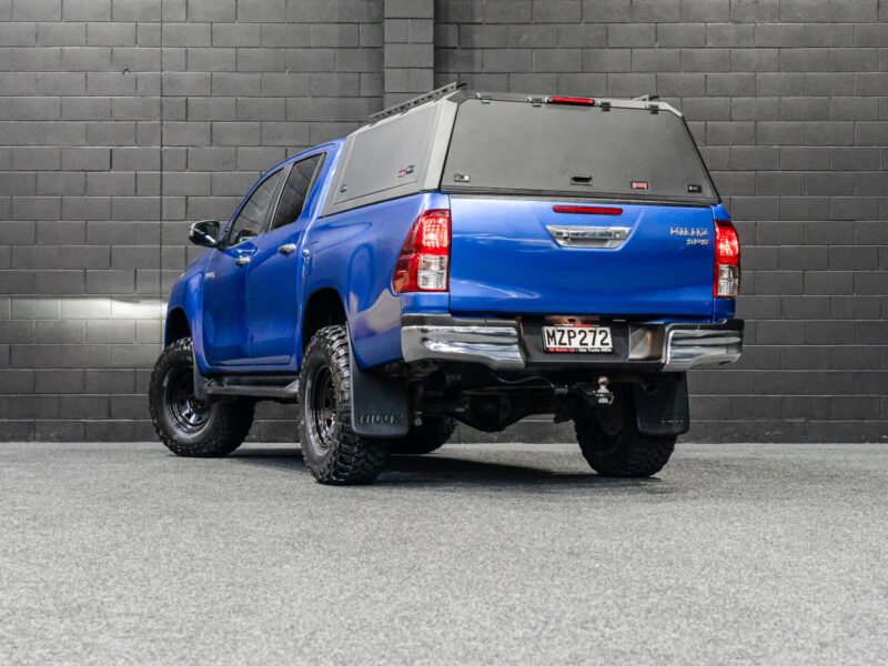 Vehicle Gallery Image
