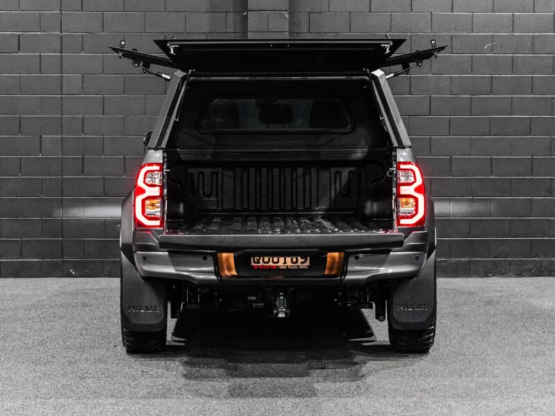 Vehicle Gallery Image