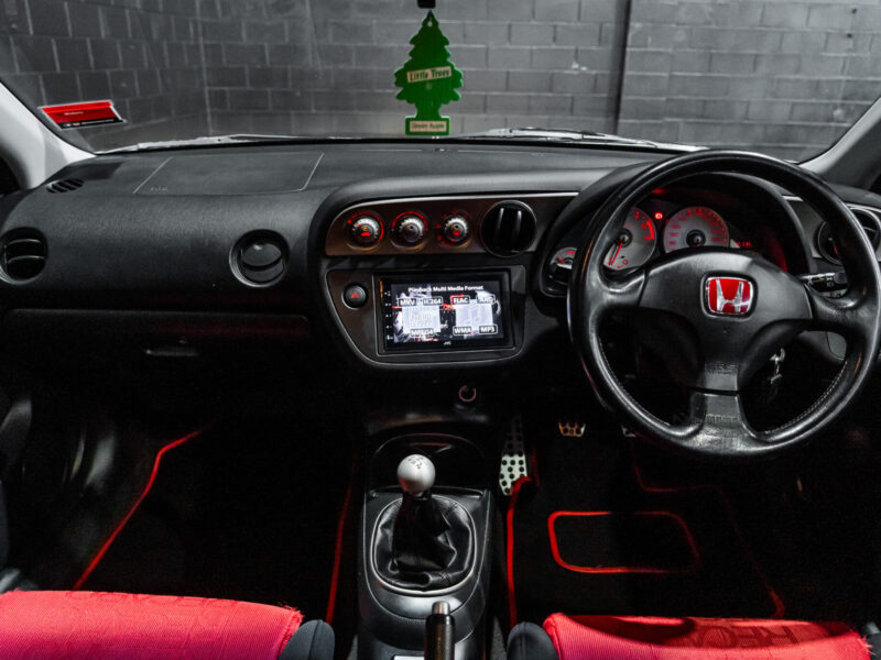 Vehicle Gallery Image