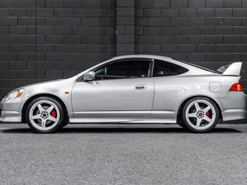 Vehicle Gallery Image