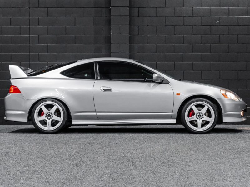 Vehicle Gallery Image