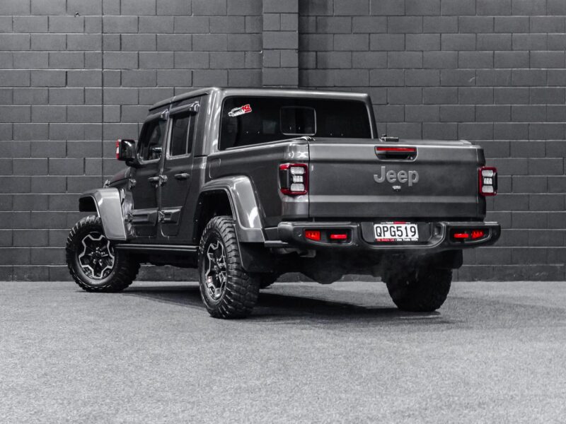 Vehicle Gallery Image
