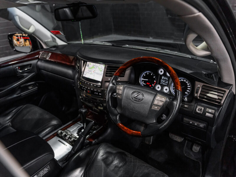 Vehicle Gallery Image