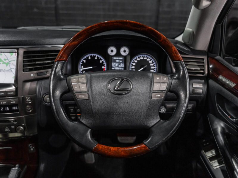 Vehicle Gallery Image