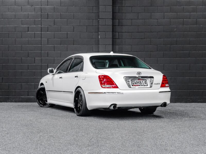 Vehicle Gallery Image