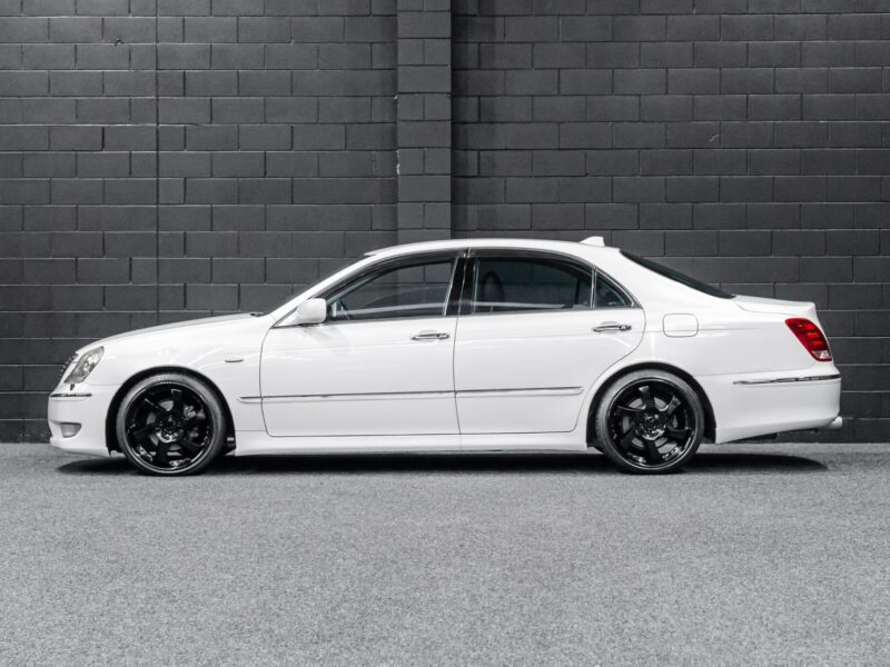 Vehicle Gallery Image