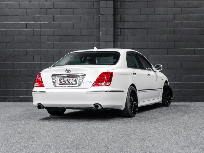 Vehicle Gallery Image