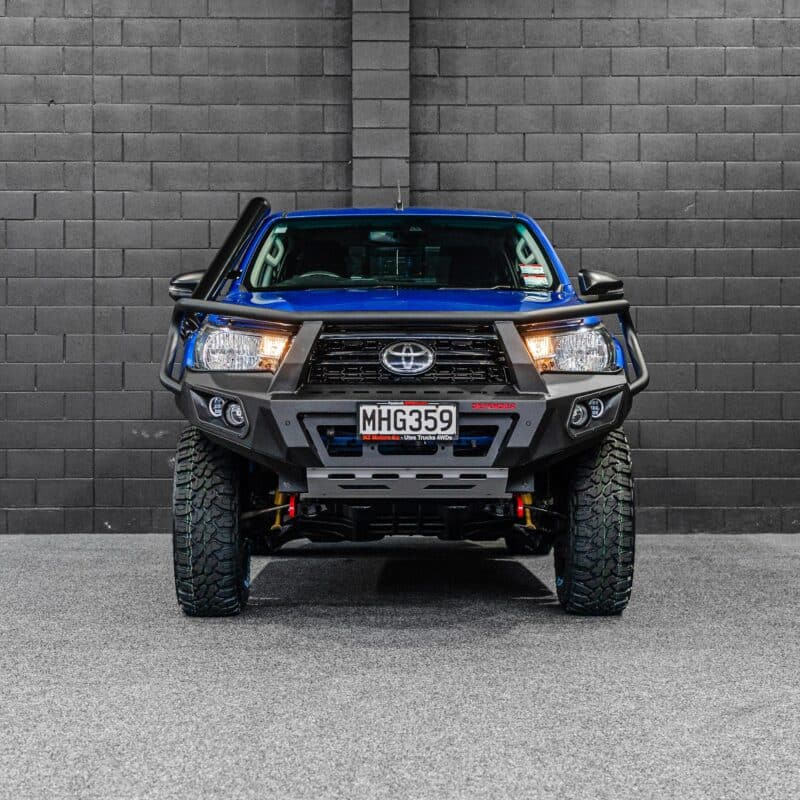 DEFENDER 4X4 Bull Bar + Winch & Spotlights Combo Package - Image 2