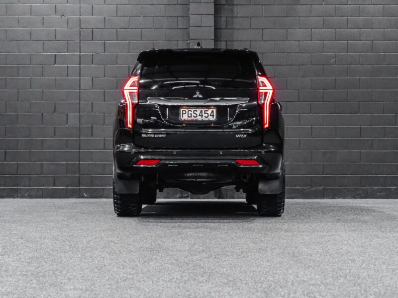 Vehicle Gallery Image