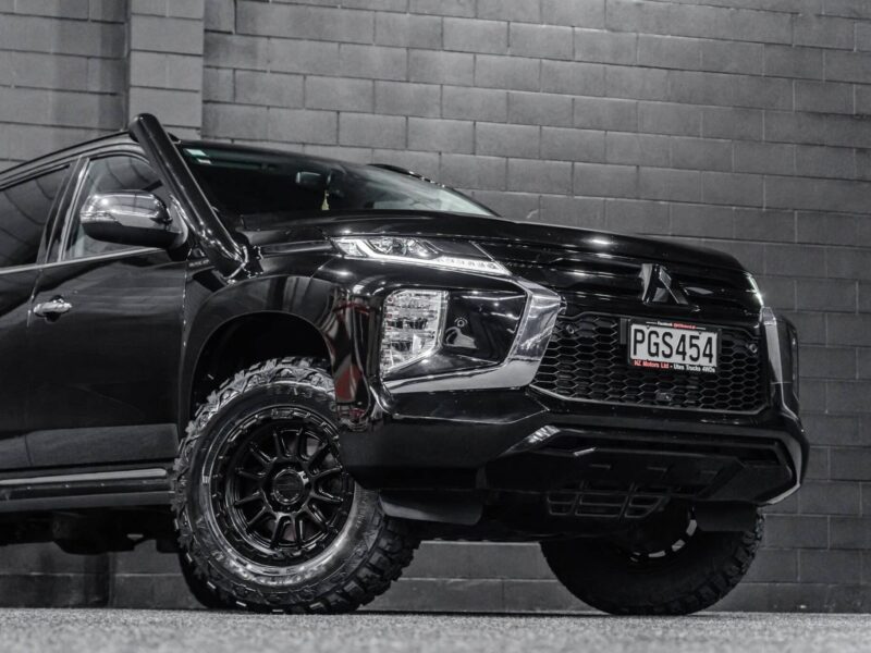 Vehicle Gallery Image
