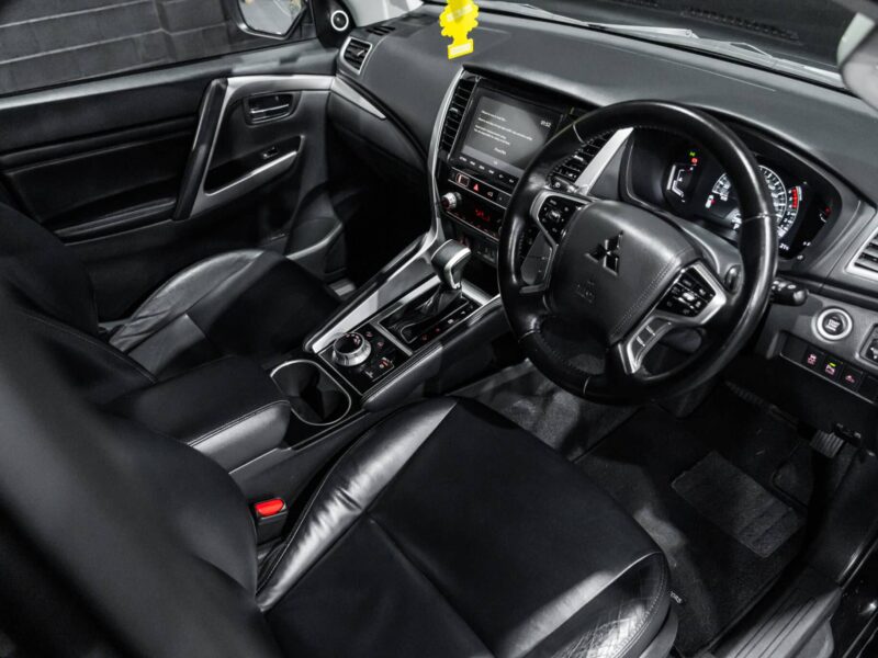 Vehicle Gallery Image