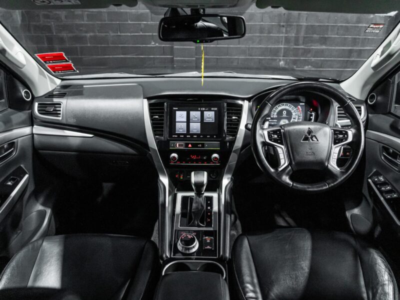 Vehicle Gallery Image