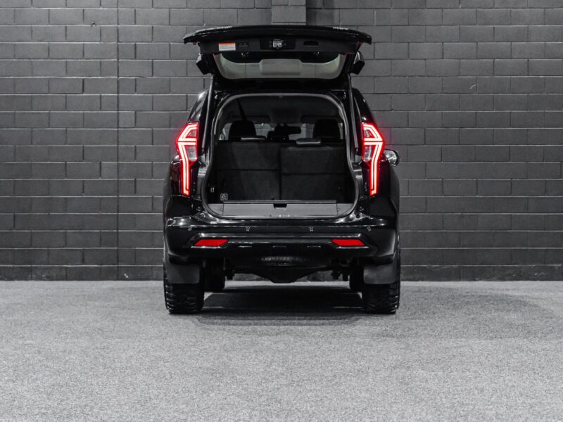 Vehicle Gallery Image