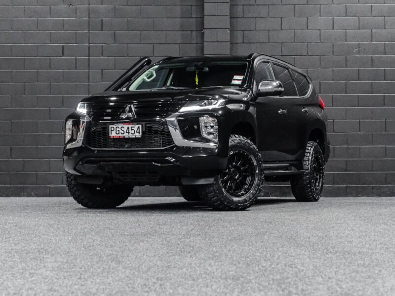 Vehicle Gallery Image