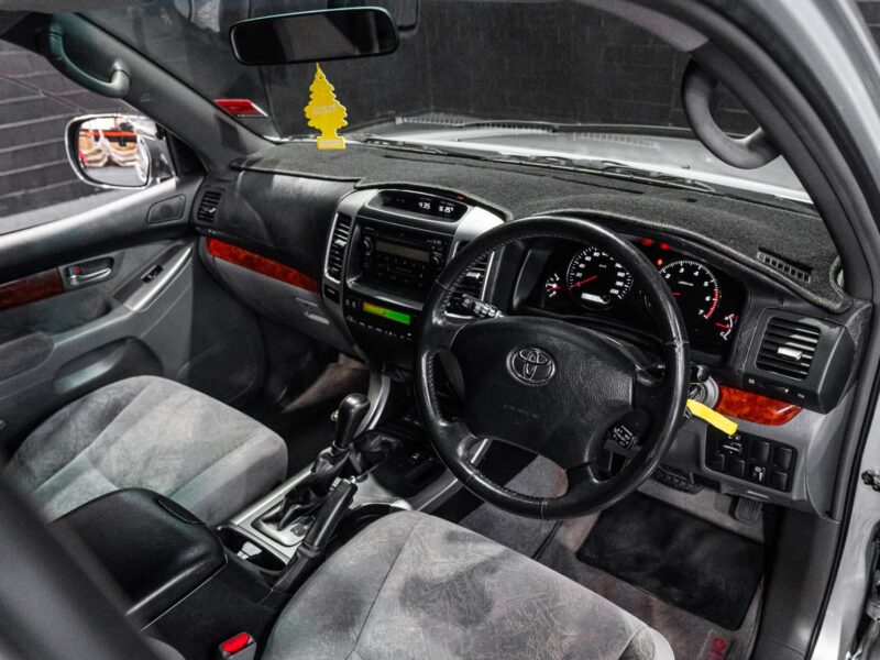 Vehicle Gallery Image
