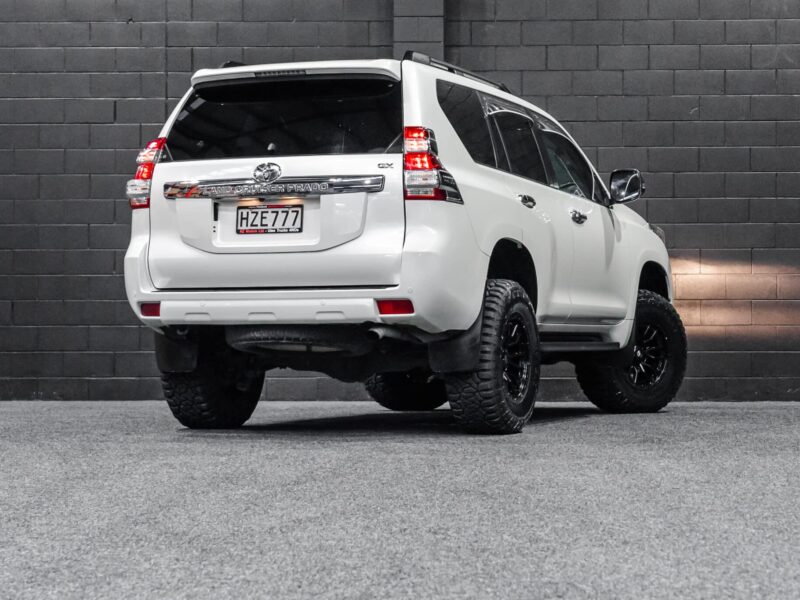 Vehicle Gallery Image