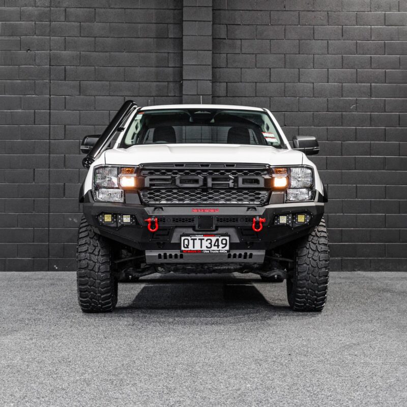 DEFENDER 4X4 Bull Bar + Winch & Spotlights Combo Package - Image 8