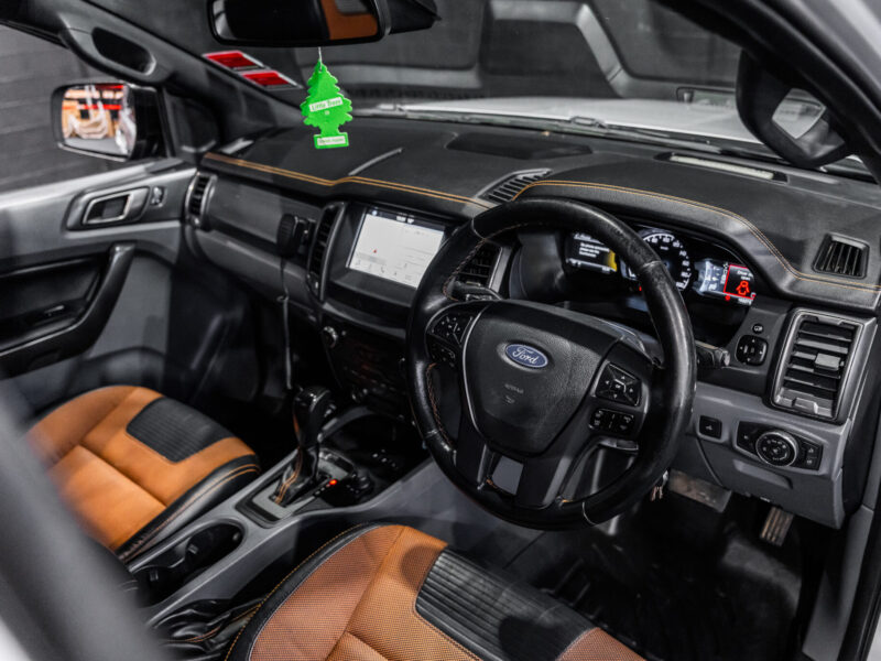 Vehicle Gallery Image