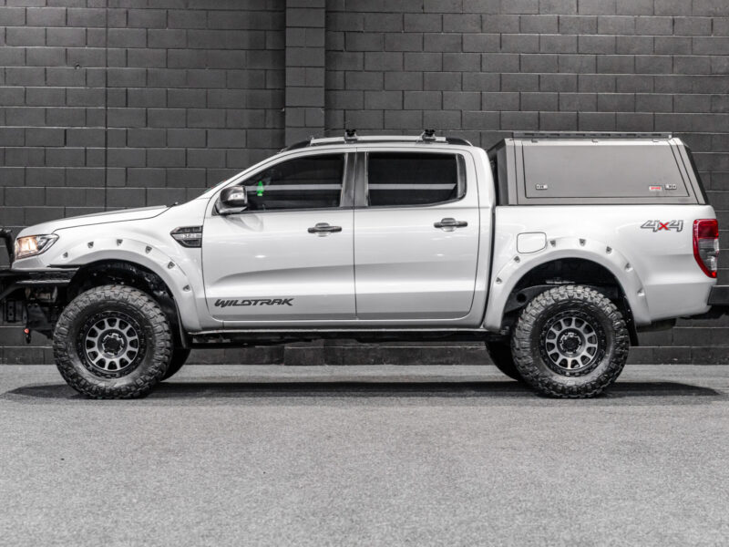 Vehicle Gallery Image