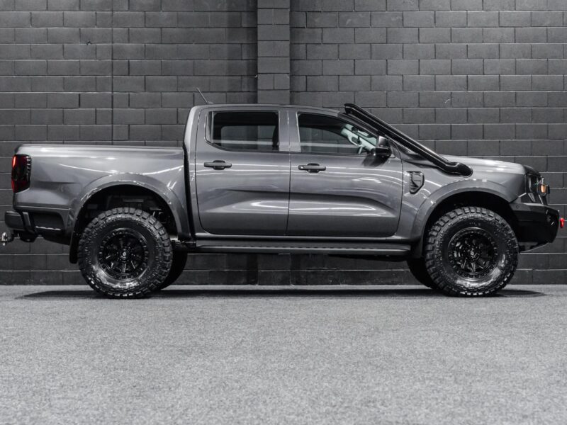 Vehicle Gallery Image