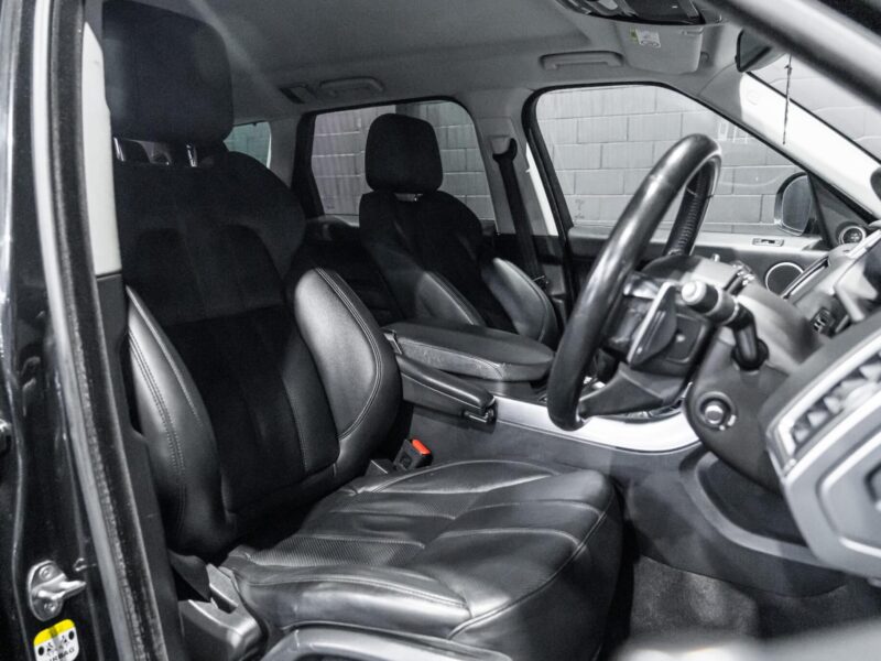 Vehicle Gallery Image