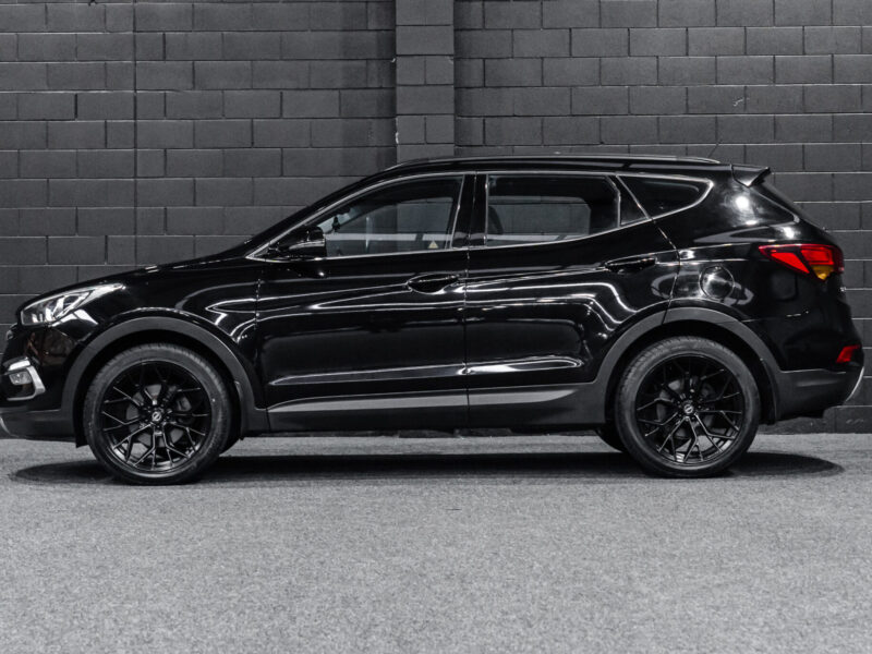 Vehicle Gallery Image
