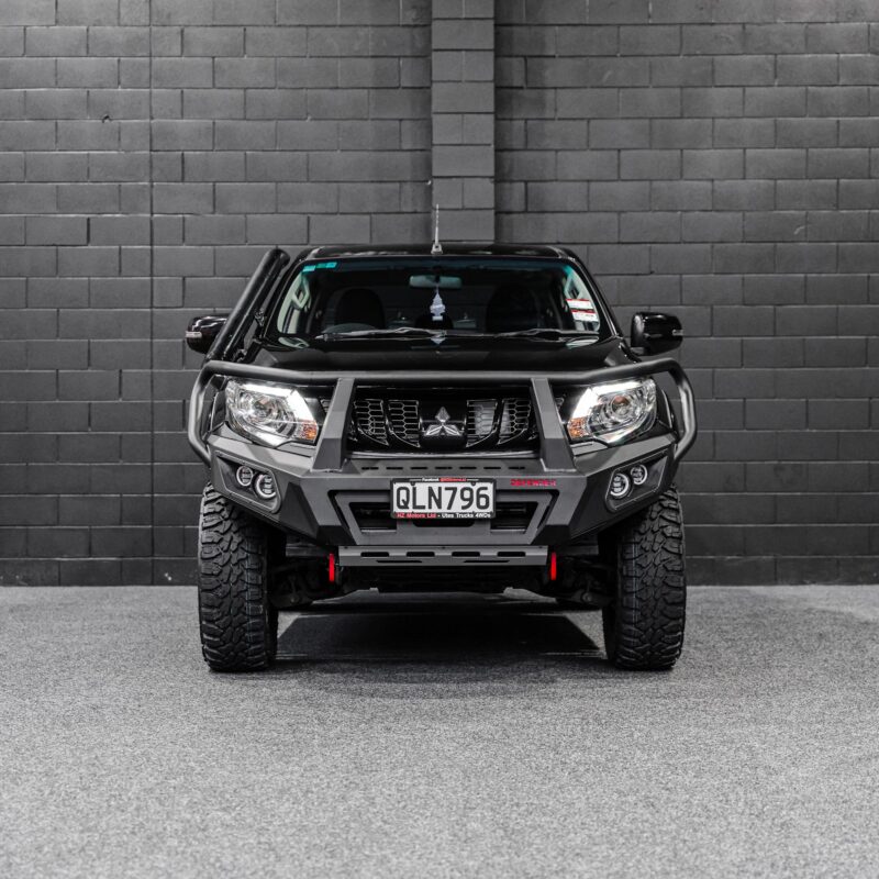 DEFENDER 4X4 Bull Bar + Winch & Spotlights Combo Package - Image 13