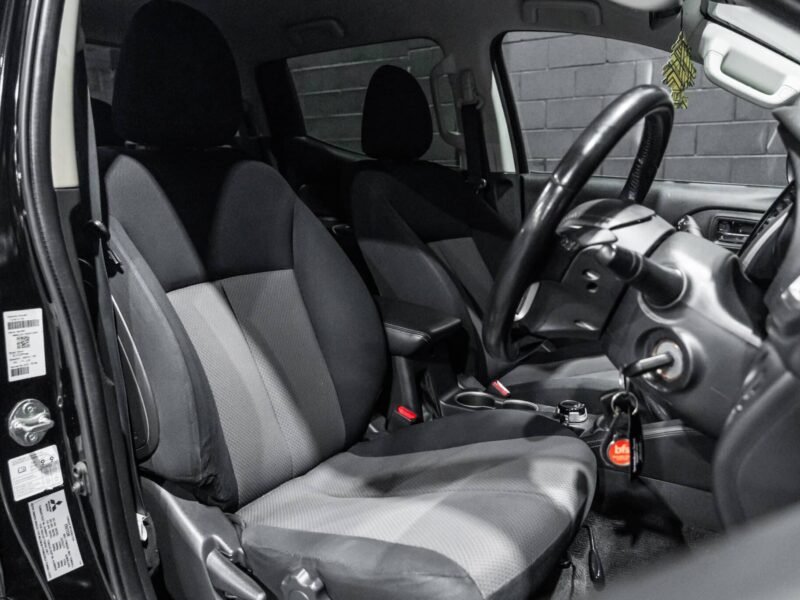 Vehicle Gallery Image