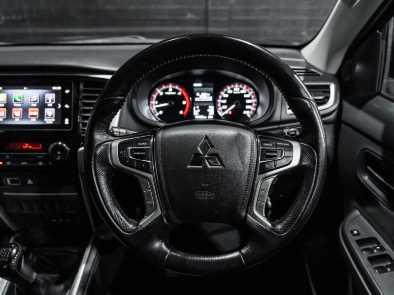 Vehicle Gallery Image