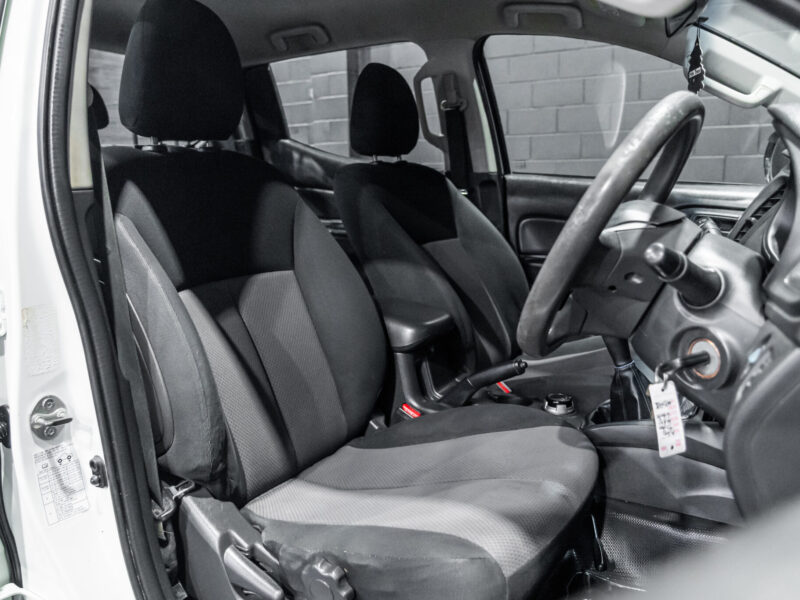 Vehicle Gallery Image