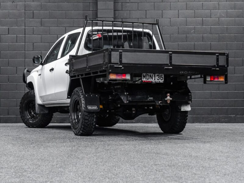 Vehicle Gallery Image