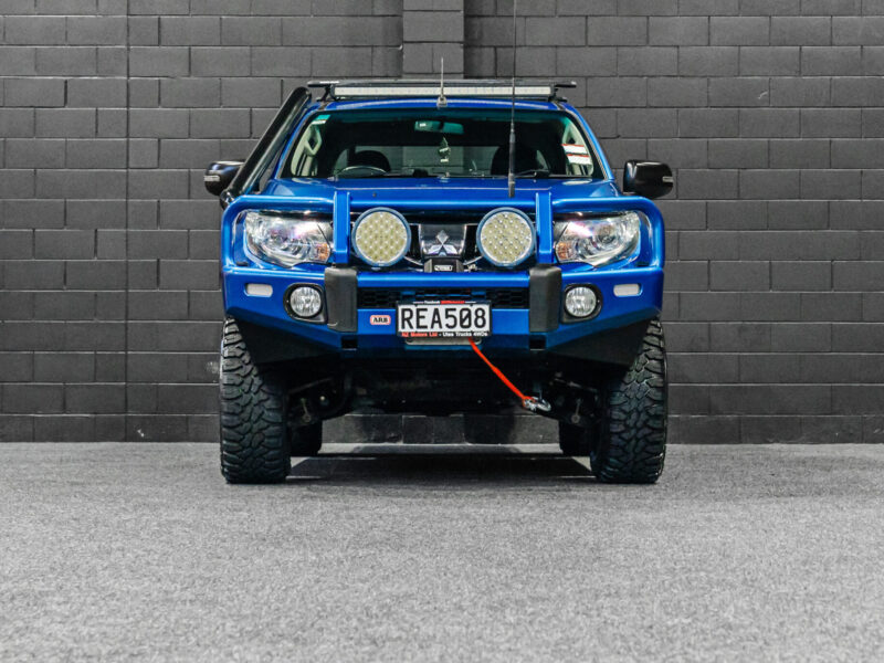 Vehicle Gallery Image