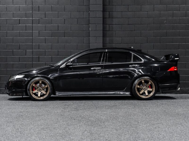 Vehicle Gallery Image