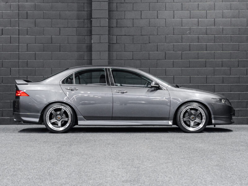 Vehicle Gallery Image