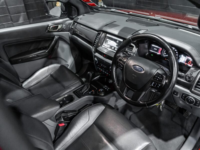 Vehicle Gallery Image