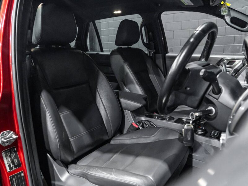 Vehicle Gallery Image